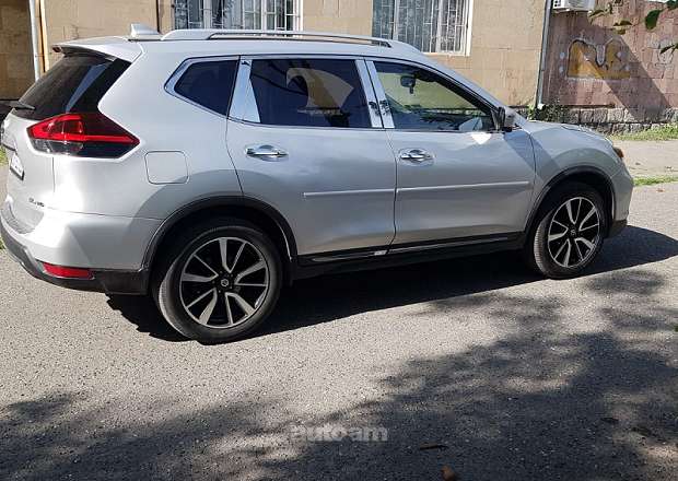 Nissan Rogue 2018 — լուսանկար 2