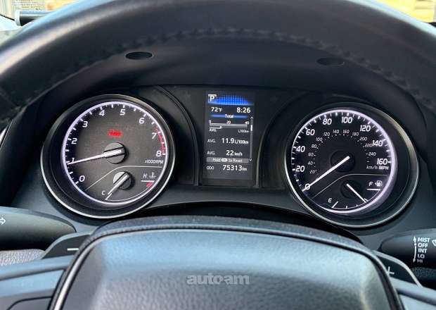 Toyota Camry 2023 — photo 8