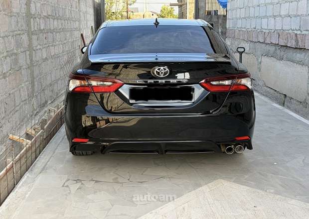 Toyota Camry 2023 — photo 7