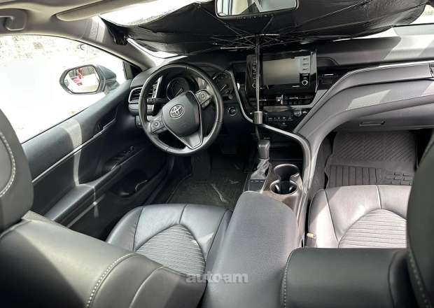 Toyota Camry 2023 — լուսանկար 11