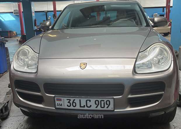 Porsche Cayenne 2005 — լուսանկար 1