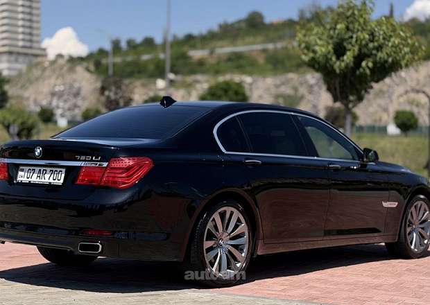 BMW 740 2010 — լուսանկար 4