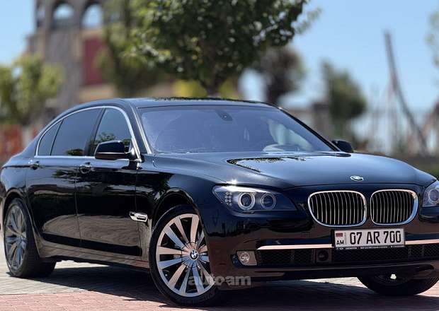 BMW 740 2010 — լուսանկար 1