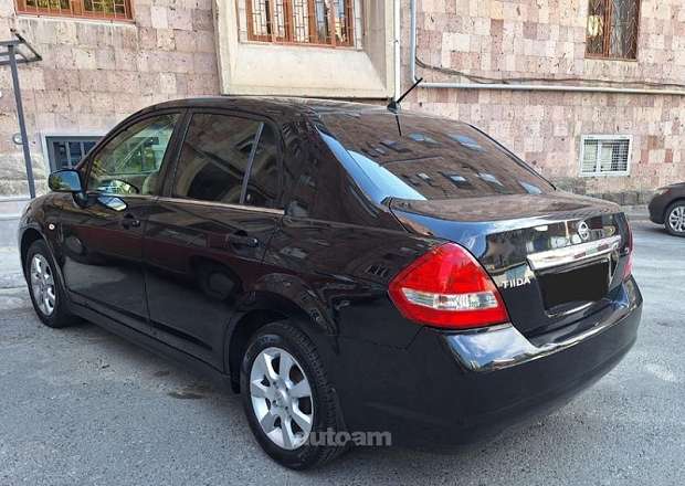 Nissan Tiida 2008 — լուսանկար 11