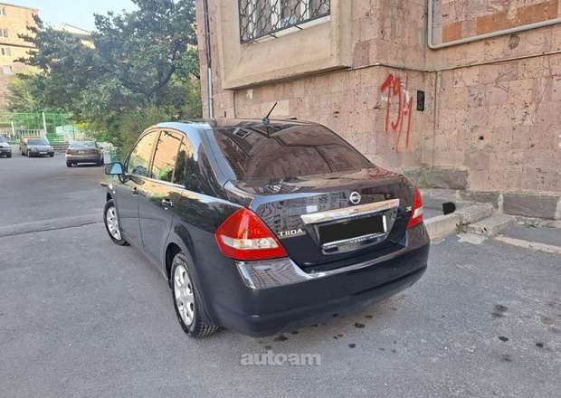 Nissan Tiida 2008 — լուսանկար 5