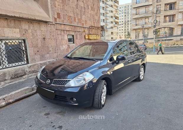 Nissan Tiida 2008 — լուսանկար 12