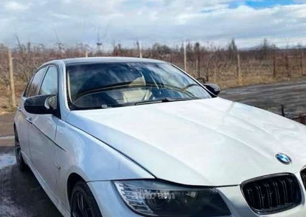 BMW 328 2009 — լուսանկար 1