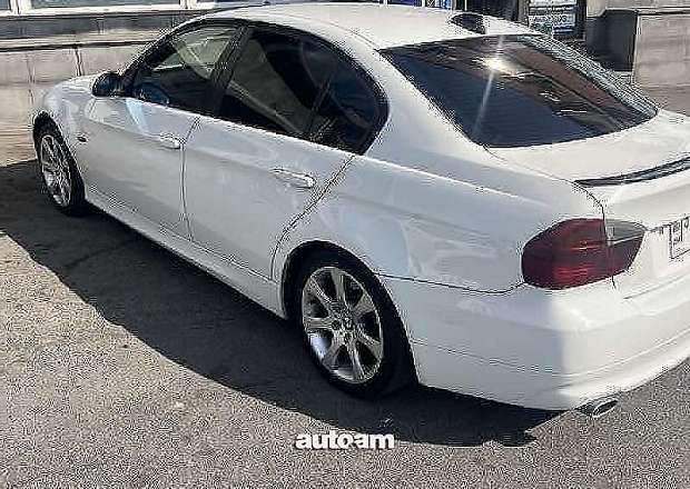 BMW 320 2009 — լուսանկար 1