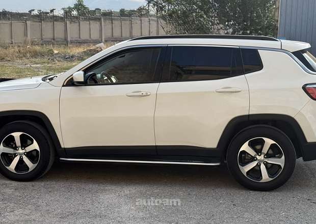Jeep Compass 2018 — լուսանկար 4