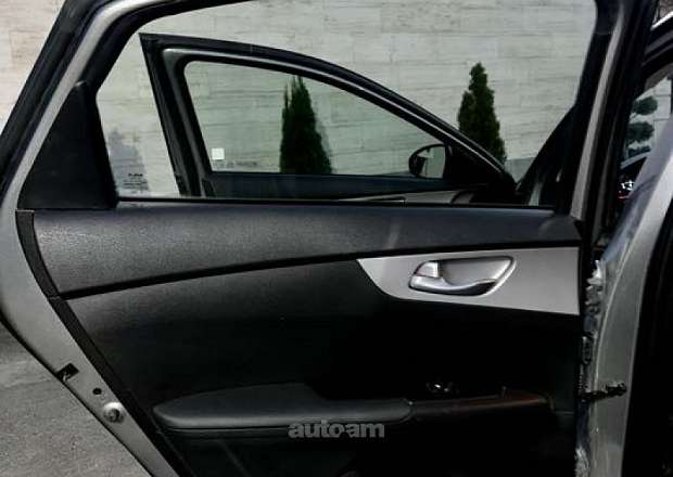Kia Forte 2023 — photo 6