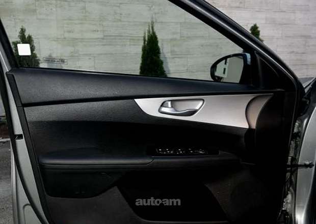 Kia Forte 2023 — photo 5