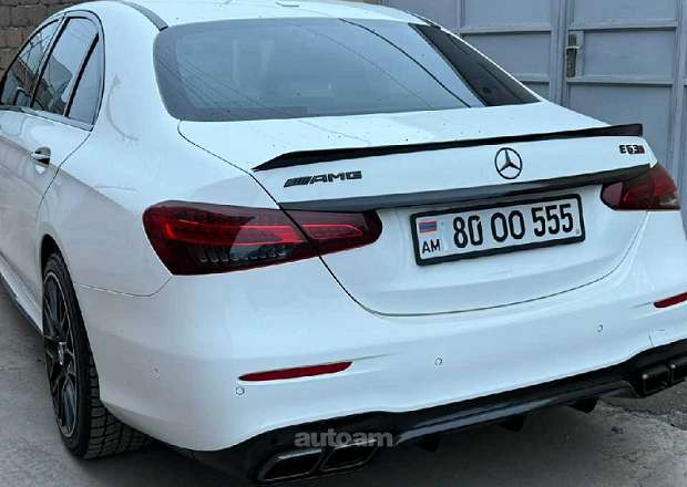 Mercedes-Benz E-Class 2022 — լուսանկար 1