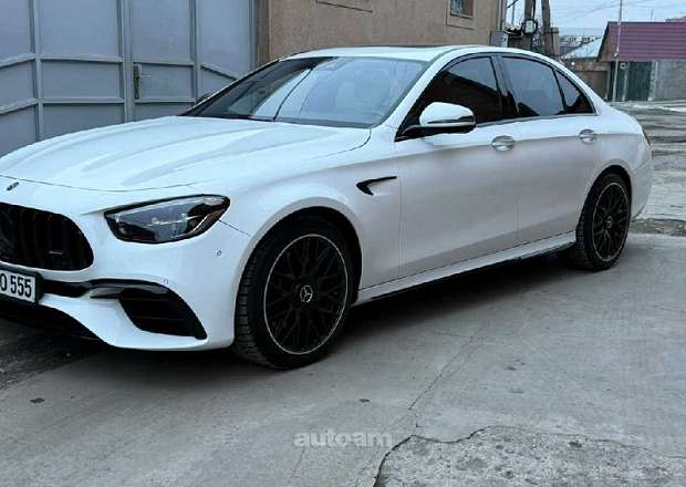 Mercedes-Benz E-Class 2022 — լուսանկար 3