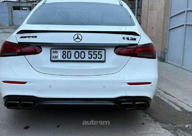 Mercedes-Benz E-Class 2022 — լուսանկար 4