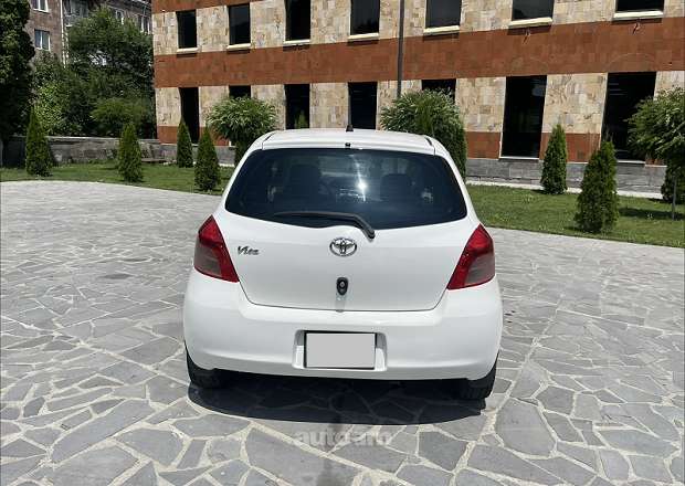 Toyota Vitz 2007 — լուսանկար 6