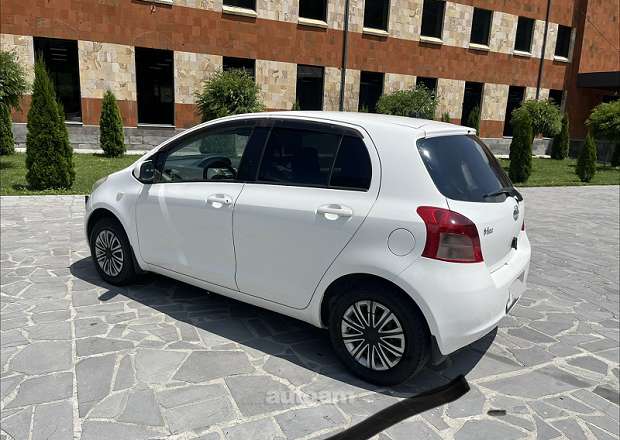 Toyota Vitz 2007 — լուսանկար 7