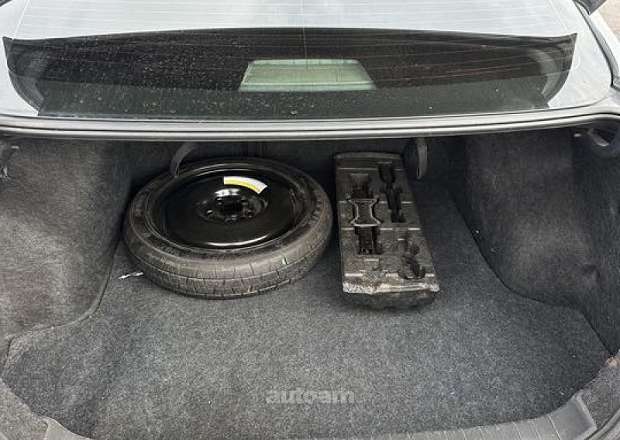Nissan Altima 2018 — լուսանկար 9
