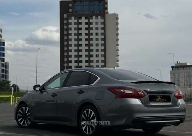 Nissan Altima 2018 — լուսանկար 3