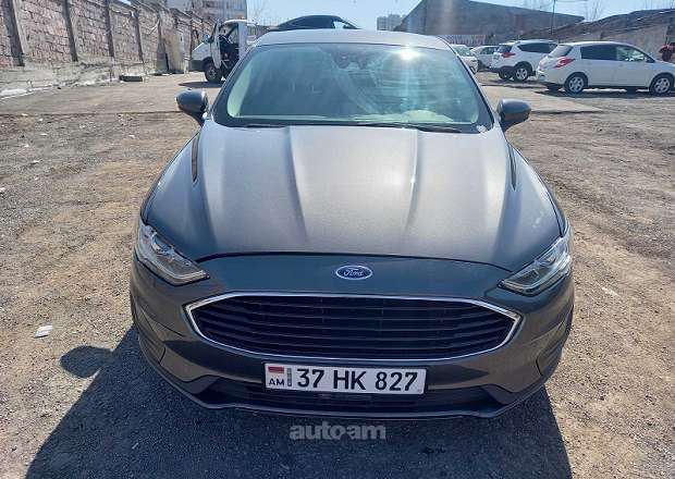 Ford Fusion 2020 — photo 1
