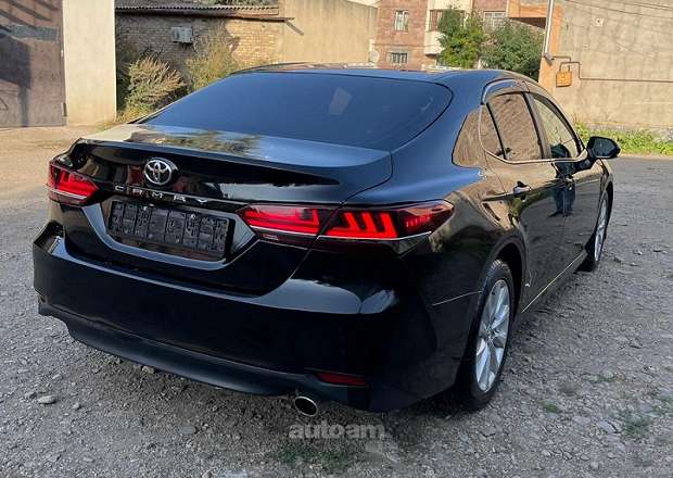 Toyota Camry 2018 — photo 6