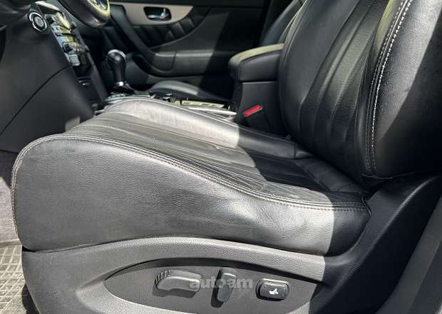 Infiniti QX70 2016 — photo 9