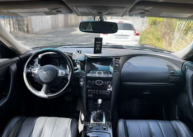 Infiniti QX70 2016 — photo 5