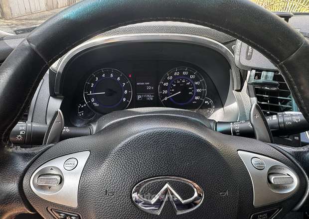 Infiniti QX70 2016 — photo 8