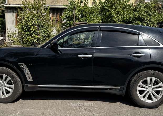 Infiniti QX70 2016 — photo 2