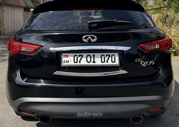 Infiniti QX70 2016 — photo 3