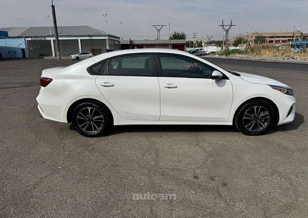 Kia Forte 2024 — photo 6