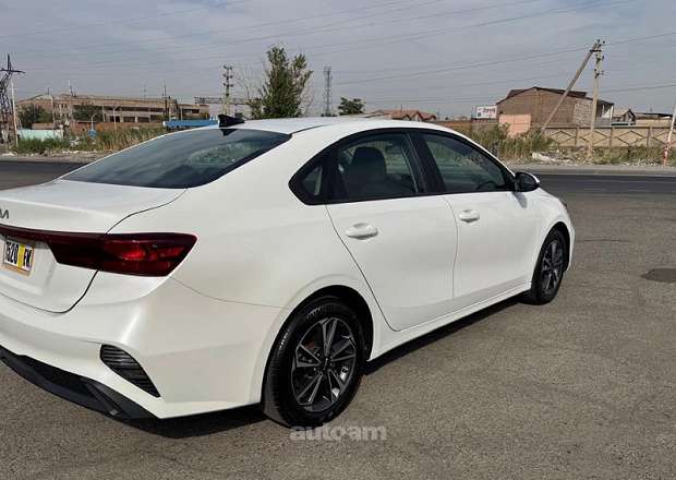 Kia Forte 2024 — photo 7
