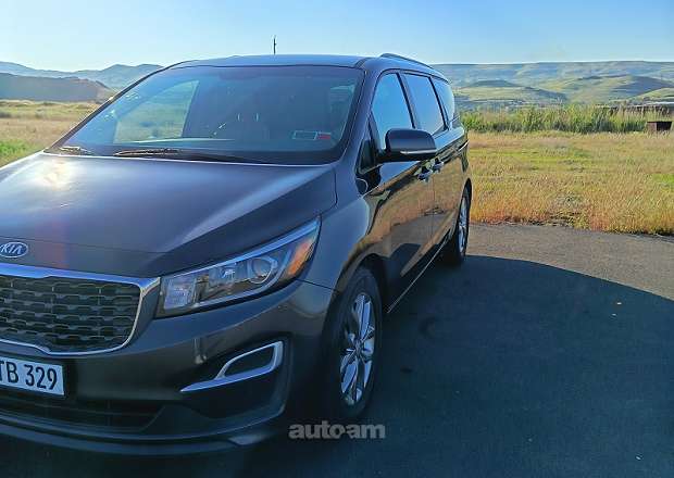 Kia Sedona 2019 — լուսանկար 14