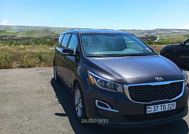 Kia Sedona 2019 — լուսանկար 3