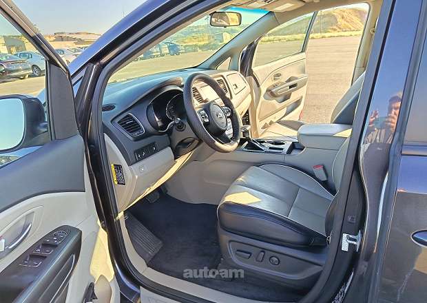 Kia Sedona 2019 — լուսանկար 12