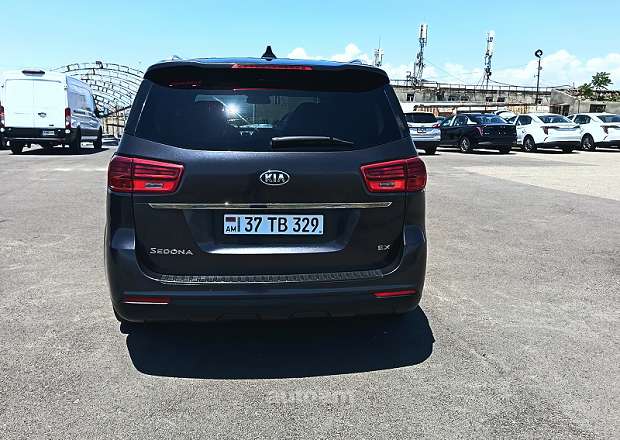 Kia Sedona 2019 — լուսանկար 7