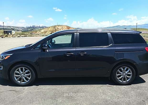 Kia Sedona 2019 — լուսանկար 2