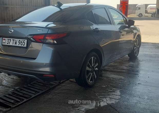 Nissan Versa 2020 — լուսանկար 1