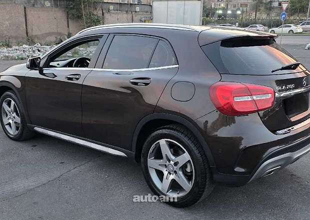 Mercedes-Benz GLA 200 2015 — լուսանկար 4