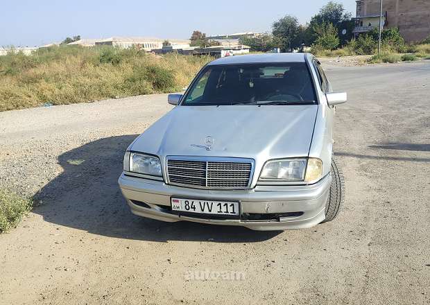 Mercedes-Benz C 180 1998 — photo 1