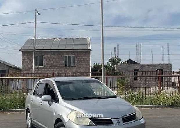 Nissan Tiida 2007 — լուսանկար 1
