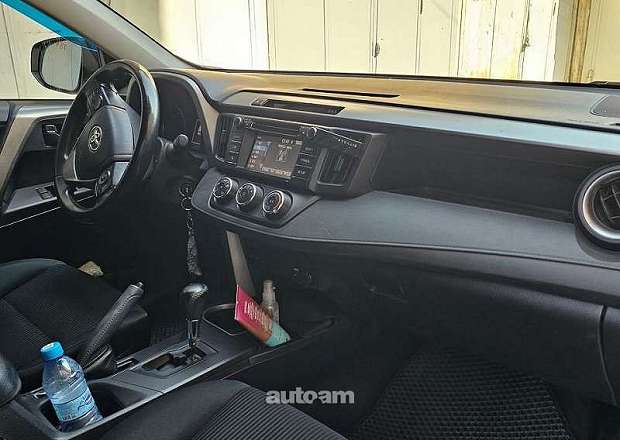 Toyota Rav 4 2016 — լուսանկար 6