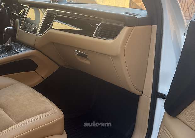 Porsche Macan 2018 — լուսանկար 2