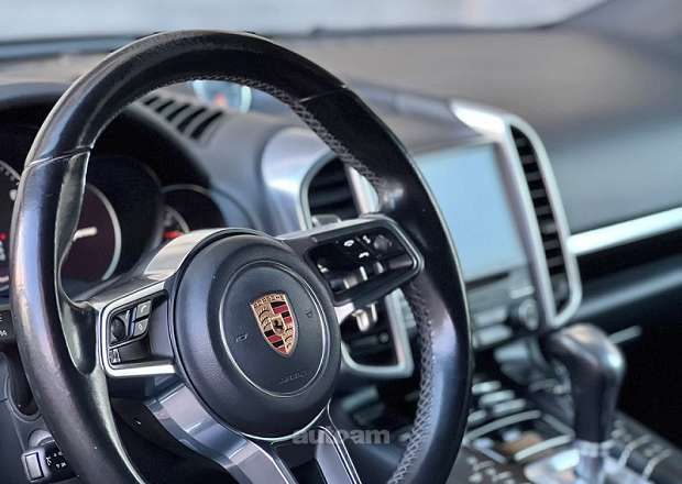 Porsche Cayenne 2017 — լուսանկար 4