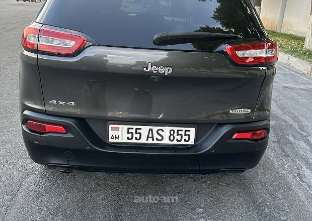 Jeep Cherokee 2017 — լուսանկար 8
