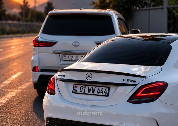 Mercedes-Benz C 300 2018 — լուսանկար 2
