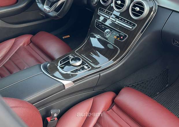 Mercedes-Benz C 300 2018 — լուսանկար 3
