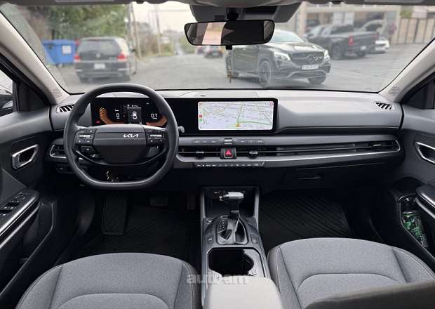 Kia K4