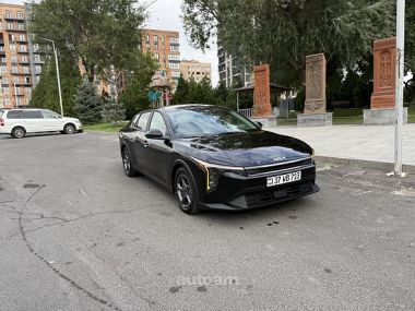 Kia K4  2025 