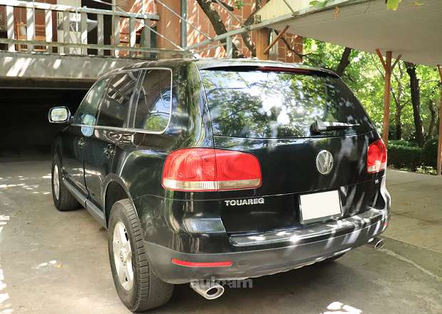 Volkswagen Touareg 2004 — լուսանկար 2