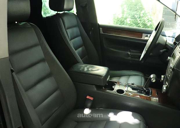 Volkswagen Touareg 2004 — լուսանկար 8